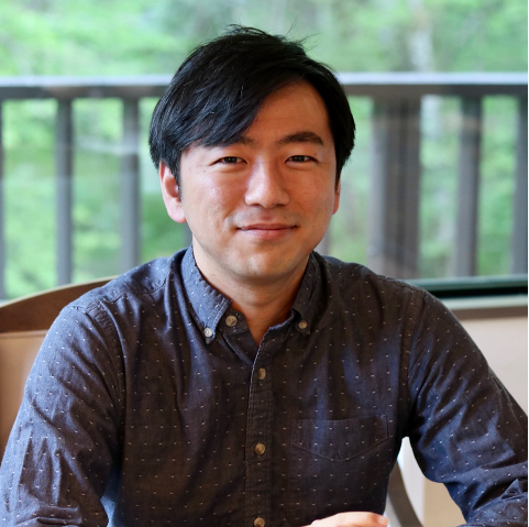 鶴田想人