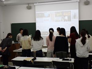 制作物を見せていただく様子